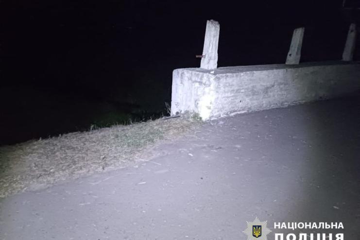 Хлопчик досі в комі: п’яному водію, який сів за кермо чужого авто, врізався в огорожу і травмував дитину, оголошено про підозру